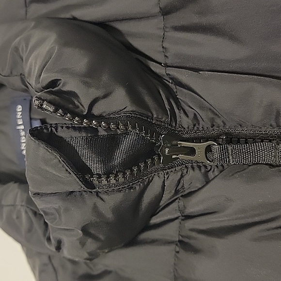 Like new Lands End Goosedown Winter vest W/large pockets for all your gear! - Picture 4 of 10